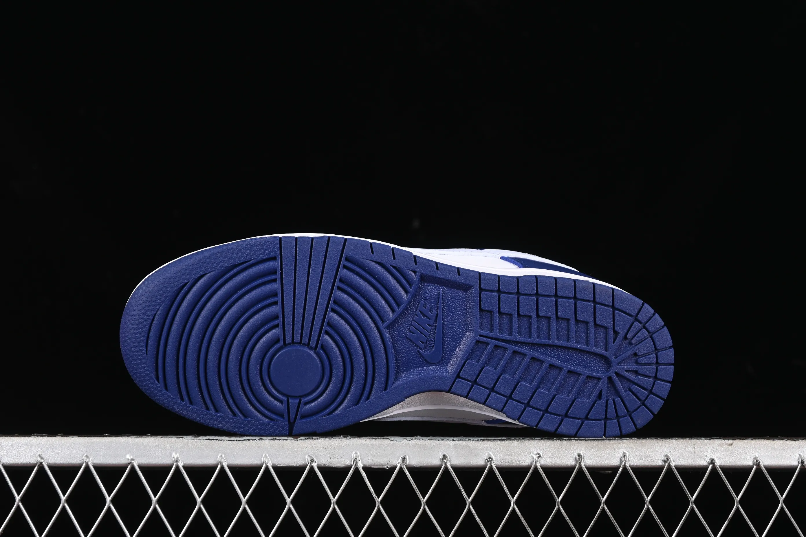 All categories Nk SB Dunk series Nk SB Dunk Low low-top sneakers Nk Dunk Low "Deep Royal Blue" blue-gray SB low-top casual sneakers DV0833-401